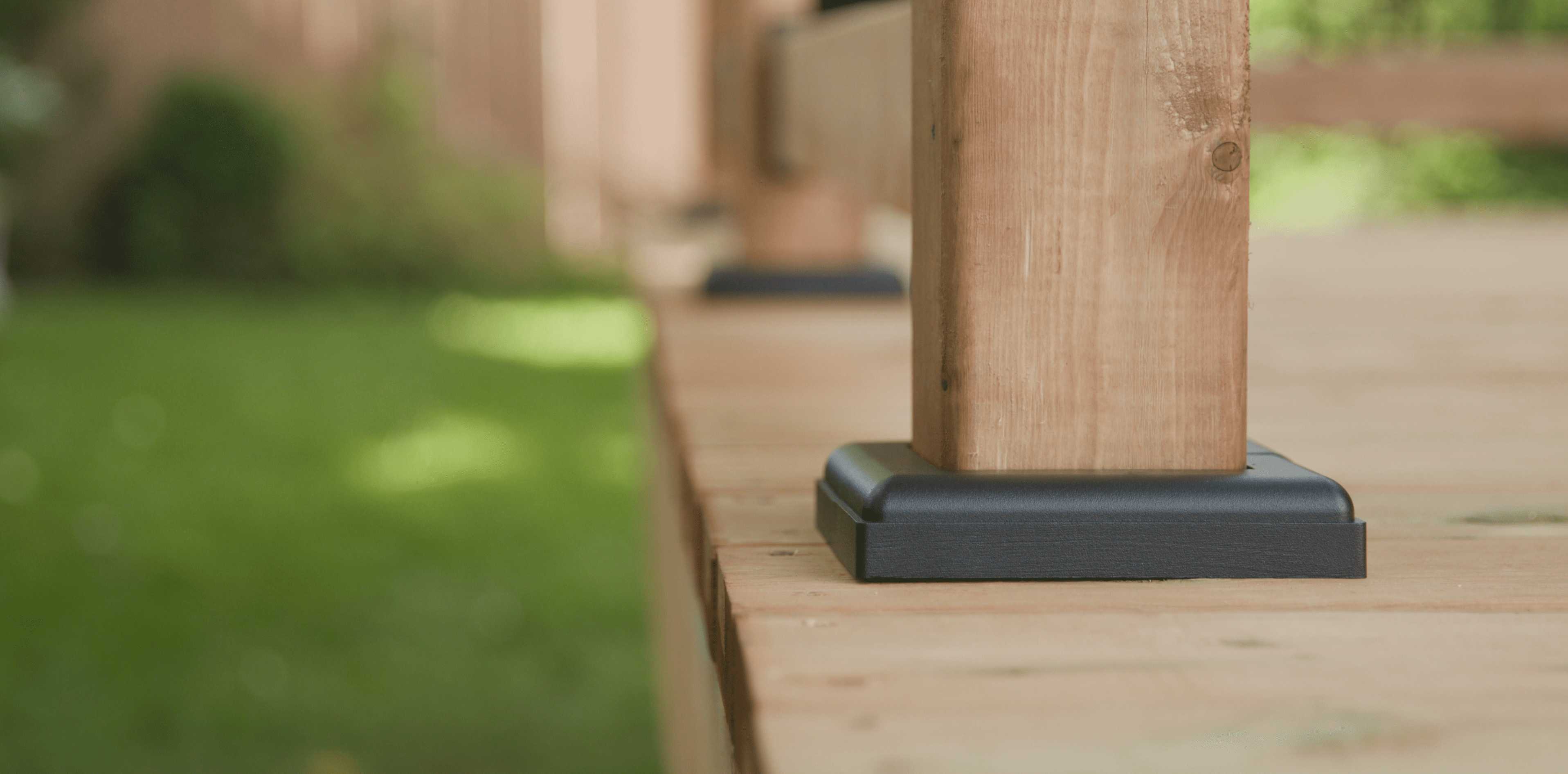 ADPBS4 Post base accessory & adapter for 4x4 posts